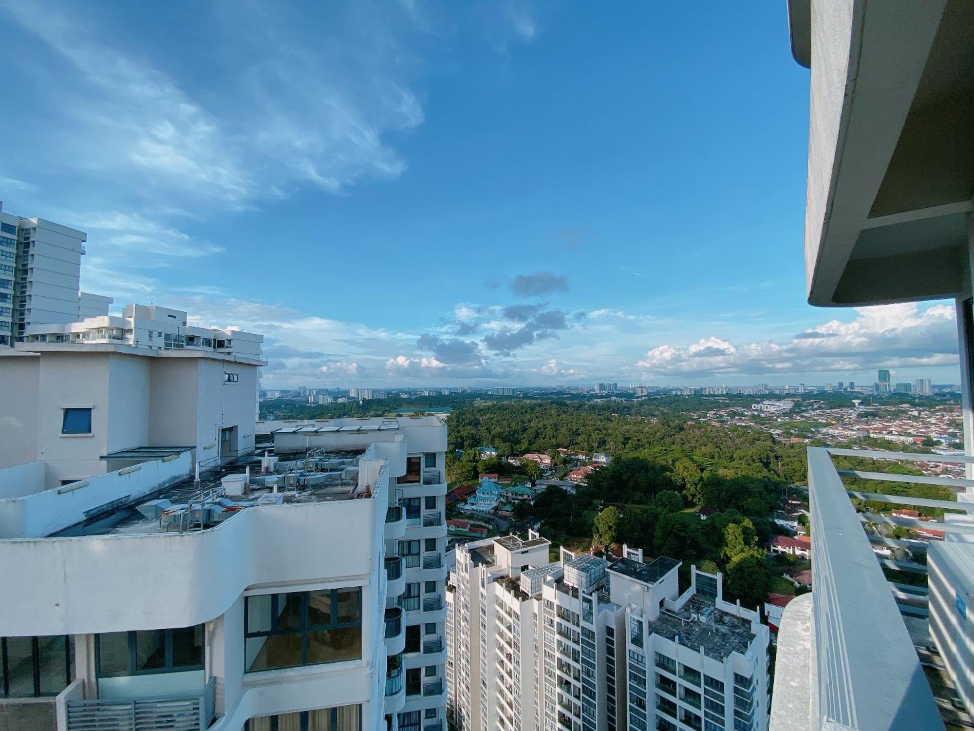 Seafront Country Garden Danga Bay By Lions Bay Apartment Johor Bahru Room photo