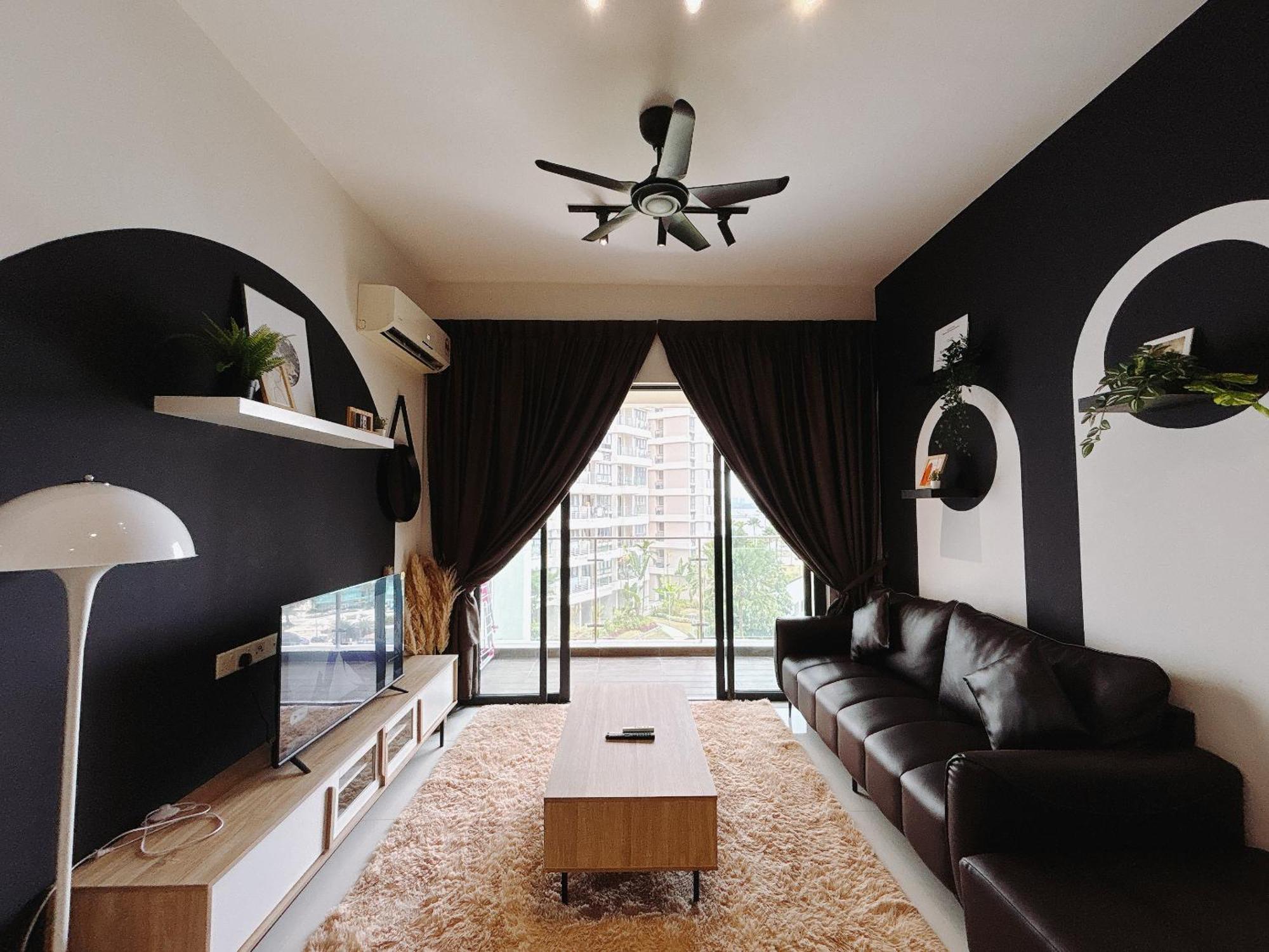 Seafront Country Garden Danga Bay By Lions Bay Apartment Johor Bahru Room photo